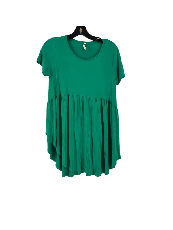 Top Short Sleeve By Bellamie In Green, Size: S